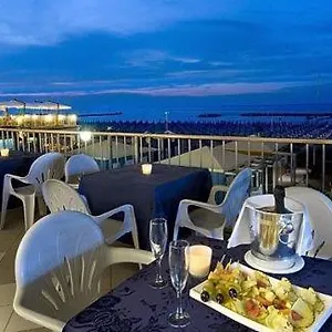 https://hotel-caravelle-cattolica.emilia-romagnahotels.net