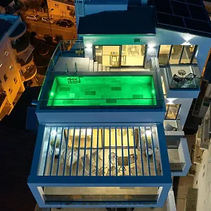 https://sigma-suites.hotelschalkidiki.net